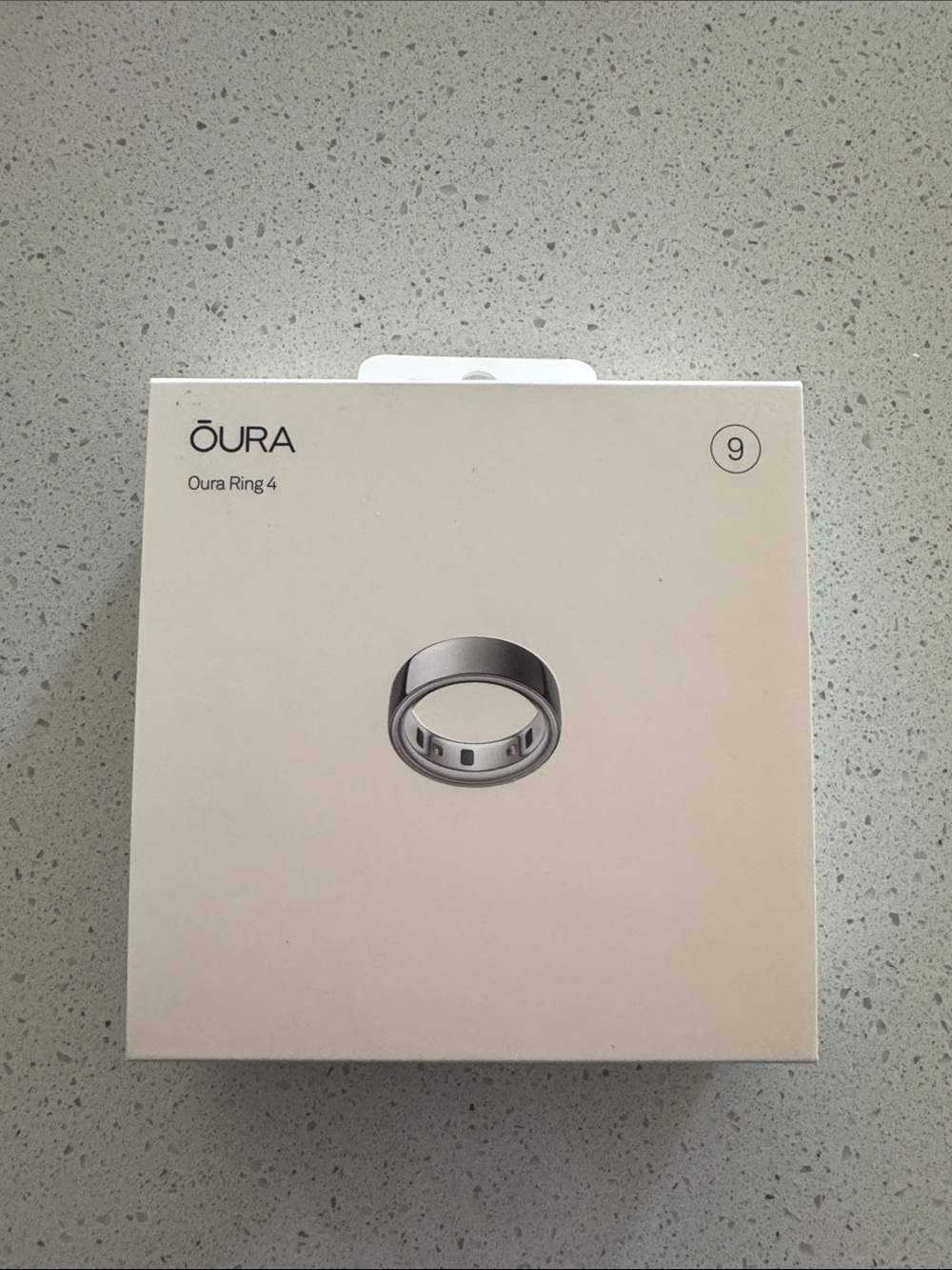 Oura Ring 4 - Silver sz 9